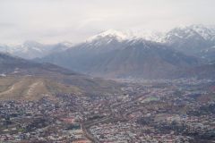 Посёлок Чарвак в январе